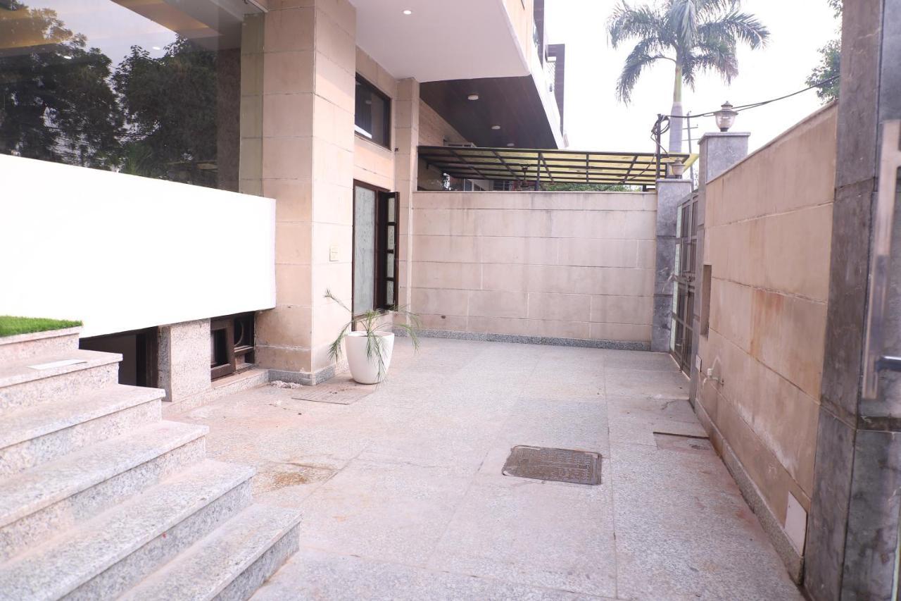 Lyf Corporate Suites - Noida Sector 19 Exterior photo