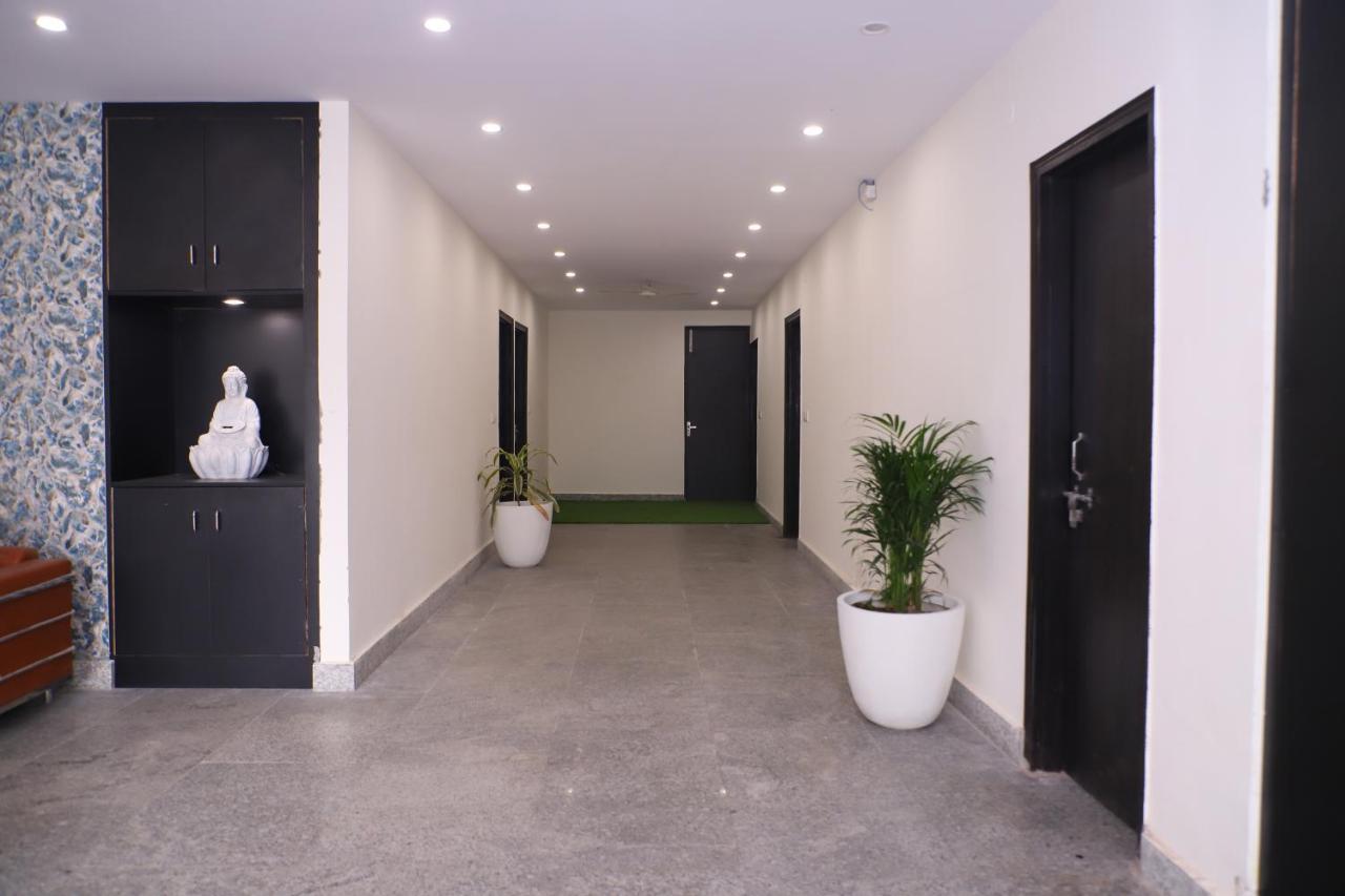 Lyf Corporate Suites - Noida Sector 19 Exterior photo